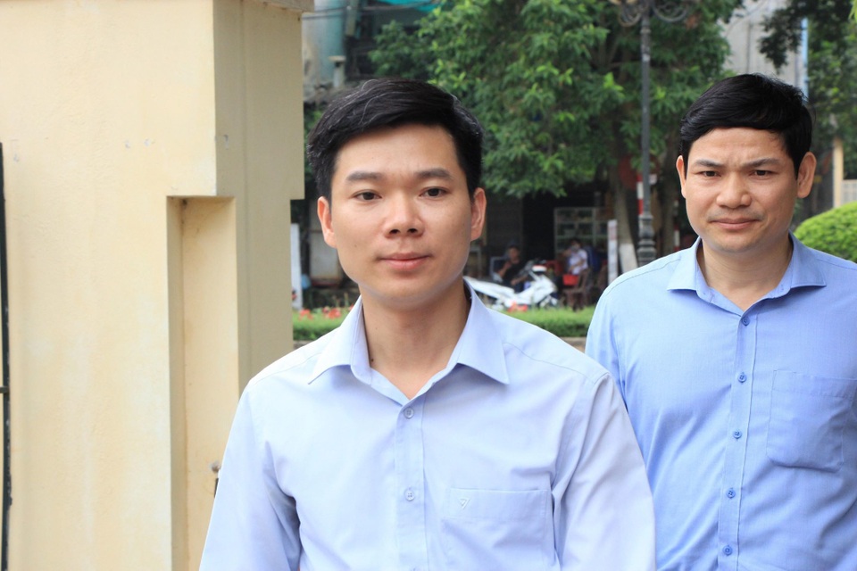 Hoãn phiên xử phúc thẩm bác sỹ Hoàng Công Lương - 1