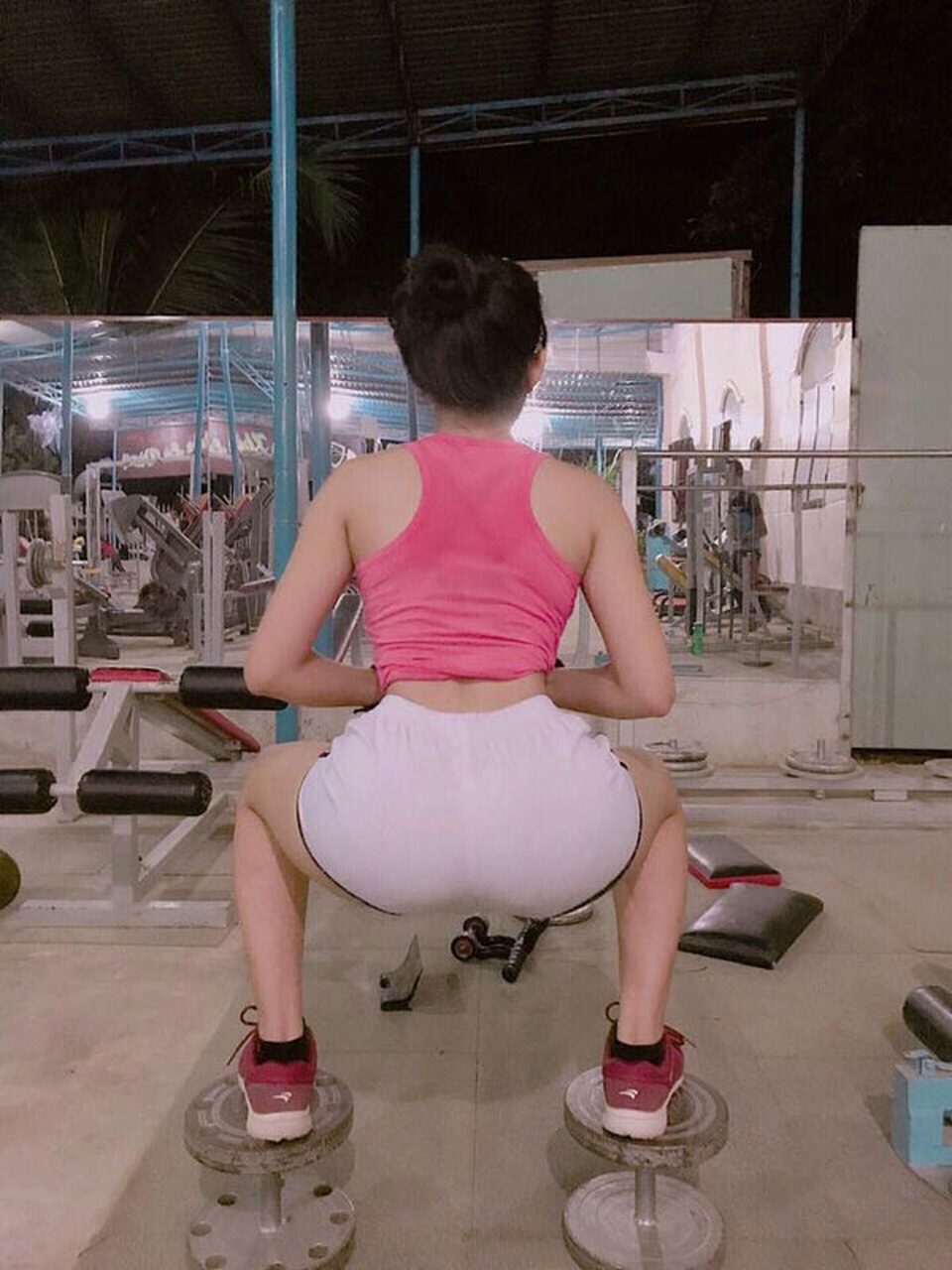 Bí mật đường cong như sóng, cô gái Đồng Nai làm giàu nhờ body nóng bỏng - 6 Bí mật đường cong như sóng, cô gái Đồng Nai làm giàu nhờ body nóng bỏng - 6