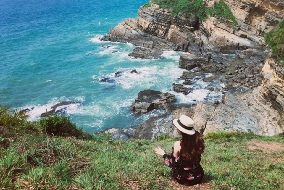 Sửng sốt hòn đảo được mệnh danh là “nơi cách thiên đường một bước chân” ở Quảng Ninh - 5 Sửng sốt hòn đảo được mệnh danh là “nơi cách thiên đường một bước chân” ở Quảng Ninh - 5