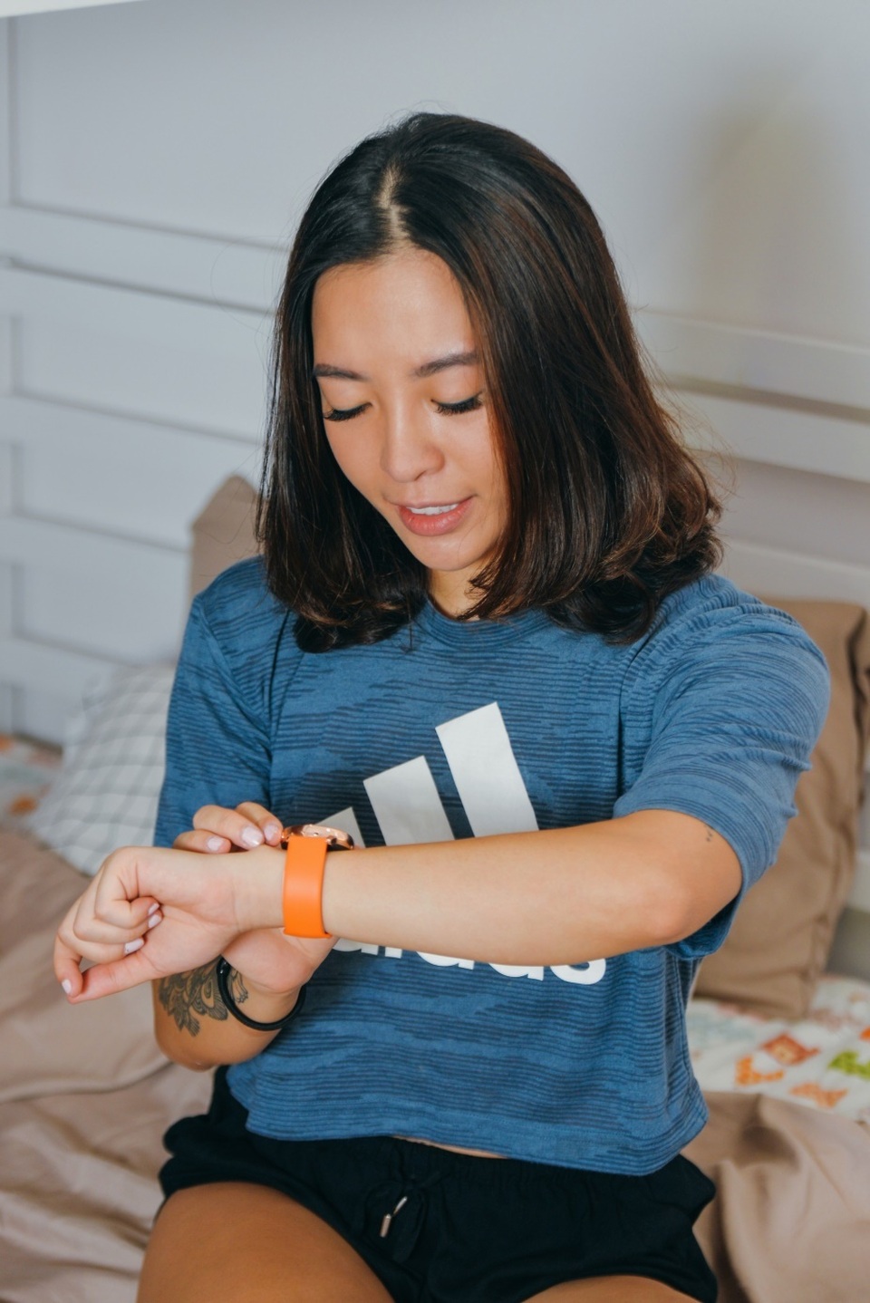 Hana Giang Anh “biến hóa khôn lường” với đồng hồ Galaxy Watch Active - 1 Hana Giang Anh “biến hóa khôn lường” với đồng hồ Galaxy Watch Active - 1