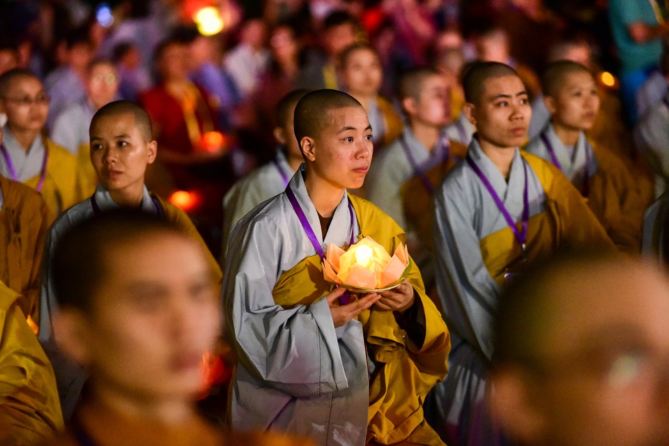 Lễ hội hoa đăng cầu nguyện hòa bình thế giới tại chùa Tam Chúc - 18 Lễ hội hoa đăng cầu nguyện hòa bình thế giới tại chùa Tam Chúc - 18