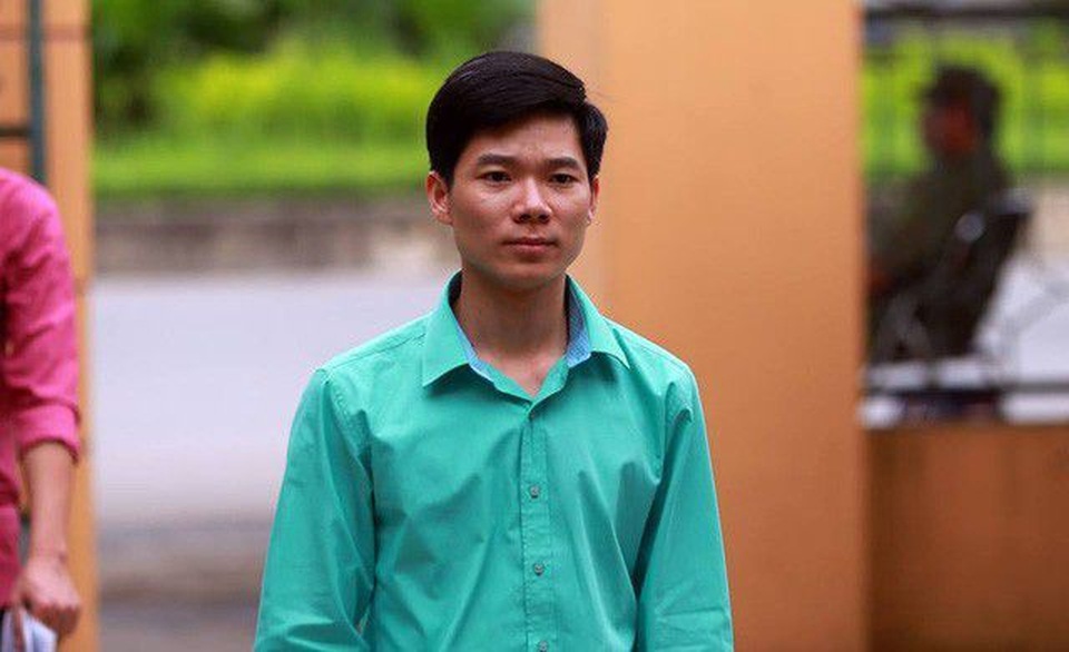 Sáng nay bác sĩ Hoàng Công Lương hầu tòa phúc thẩm - 1 Sáng nay bác sĩ Hoàng Công Lương hầu tòa phúc thẩm - 1