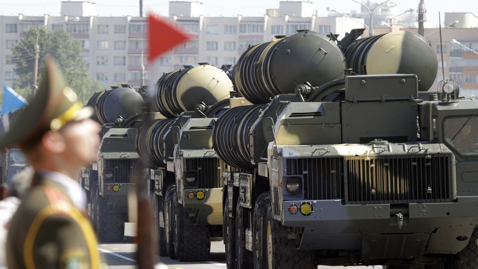 Bức ảnh làm rộ tin đồn “rồng lửa” S-300 Nga lọt vào tay Mỹ - 2 Bức ảnh làm rộ tin đồn “rồng lửa” S-300 Nga lọt vào tay Mỹ - 2
