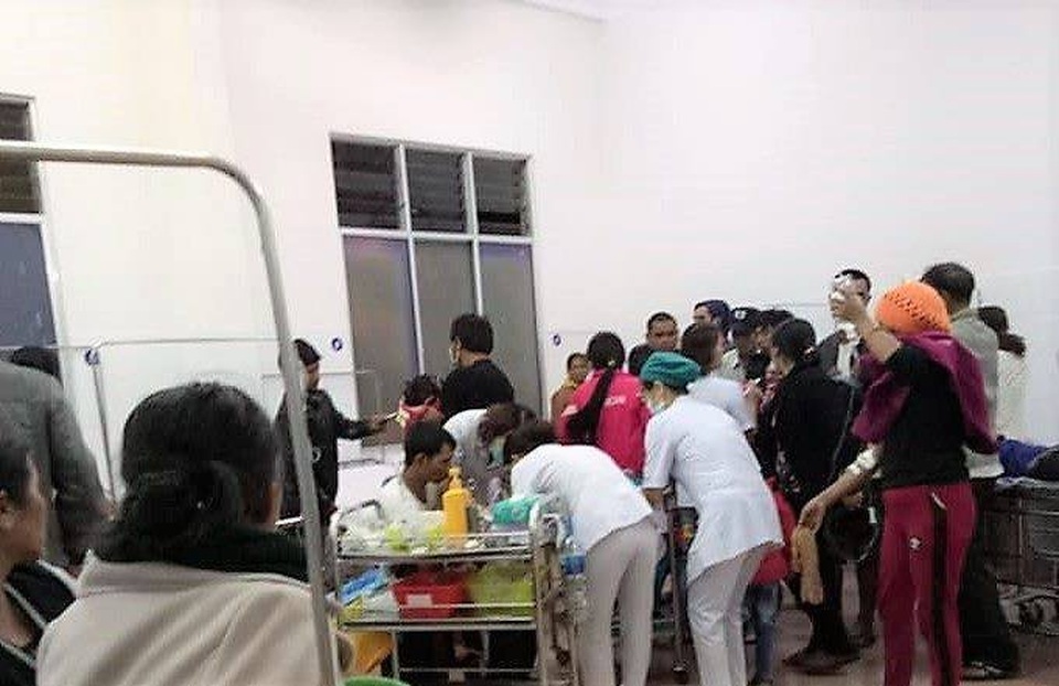 136 người nghi ngộ độc thực phẩm sau tiệc cưới - 1 136 người nghi ngộ độc thực phẩm sau tiệc cưới - 1