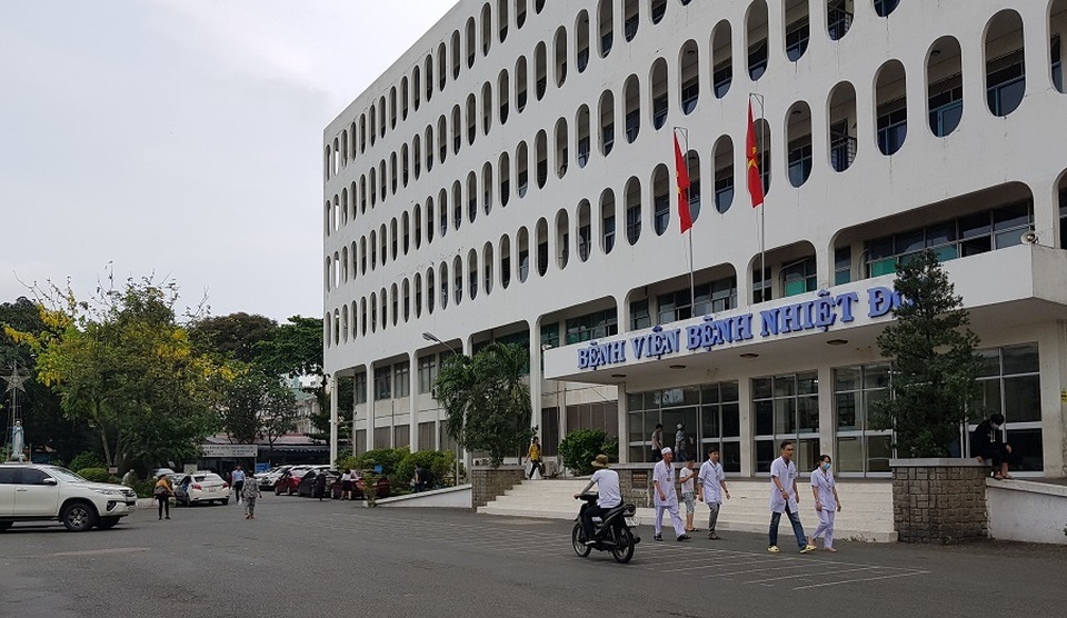 Cần làm gì khi bị kim dính máu nghi nhiễm HIV đâm? - 2