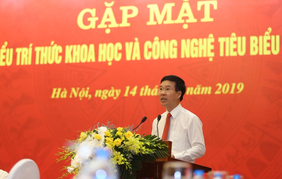 “Vị trí và vai trò của đội ngũ trí thức chưa được phát huy đầy đủ” - 1 “Vị trí và vai trò của đội ngũ trí thức chưa được phát huy đầy đủ” - 1