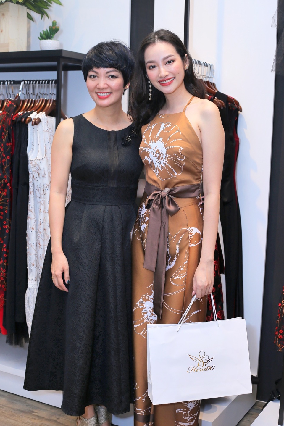 Tổng công ty Đức Giang ra mắt showroom thời trang đầu tiên tại TPHCM - 5 Tổng công ty Đức Giang ra mắt showroom thời trang đầu tiên tại TPHCM - 5