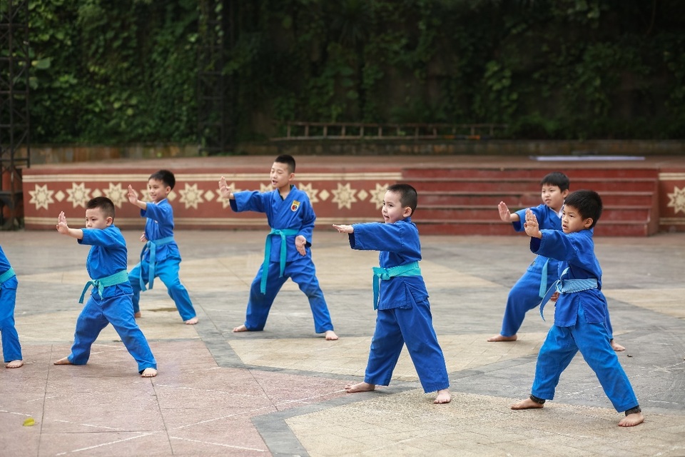 Giá trị của môi trường học cho con - 4 Giá trị của môi trường học cho con - 4