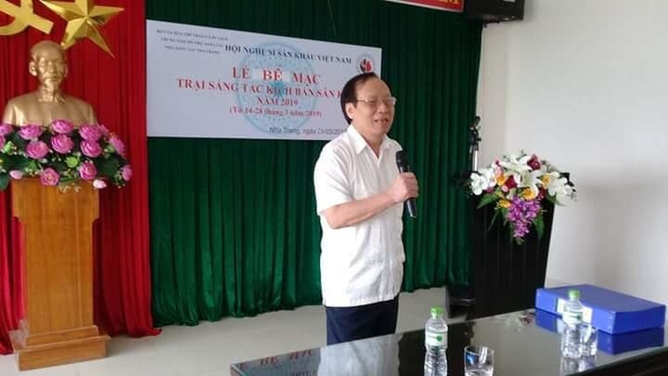 Có hay không việc Chủ tịch Hội Nghệ sĩ Sân khấu Việt Nam đạo văn? - 1 Có hay không việc Chủ tịch Hội Nghệ sĩ Sân khấu Việt Nam đạo văn? - 1