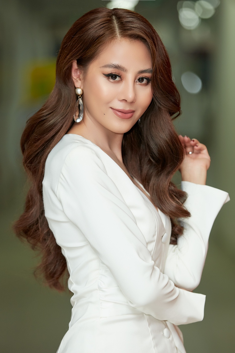 Nam Thư lên tiếng trước phản ứng trái chiều khi dẫn chương trình - 2 Nam Thư lên tiếng trước phản ứng trái chiều khi dẫn chương trình - 2