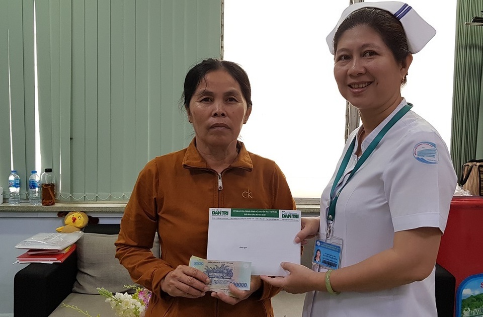 Bạn đọc Dân trí giúp người vợ “xin đưa chồng về chờ… chết” gần 29 triệu đồng - 1 Bạn đọc Dân trí giúp người vợ “xin đưa chồng về chờ… chết” gần 29 triệu đồng - 1