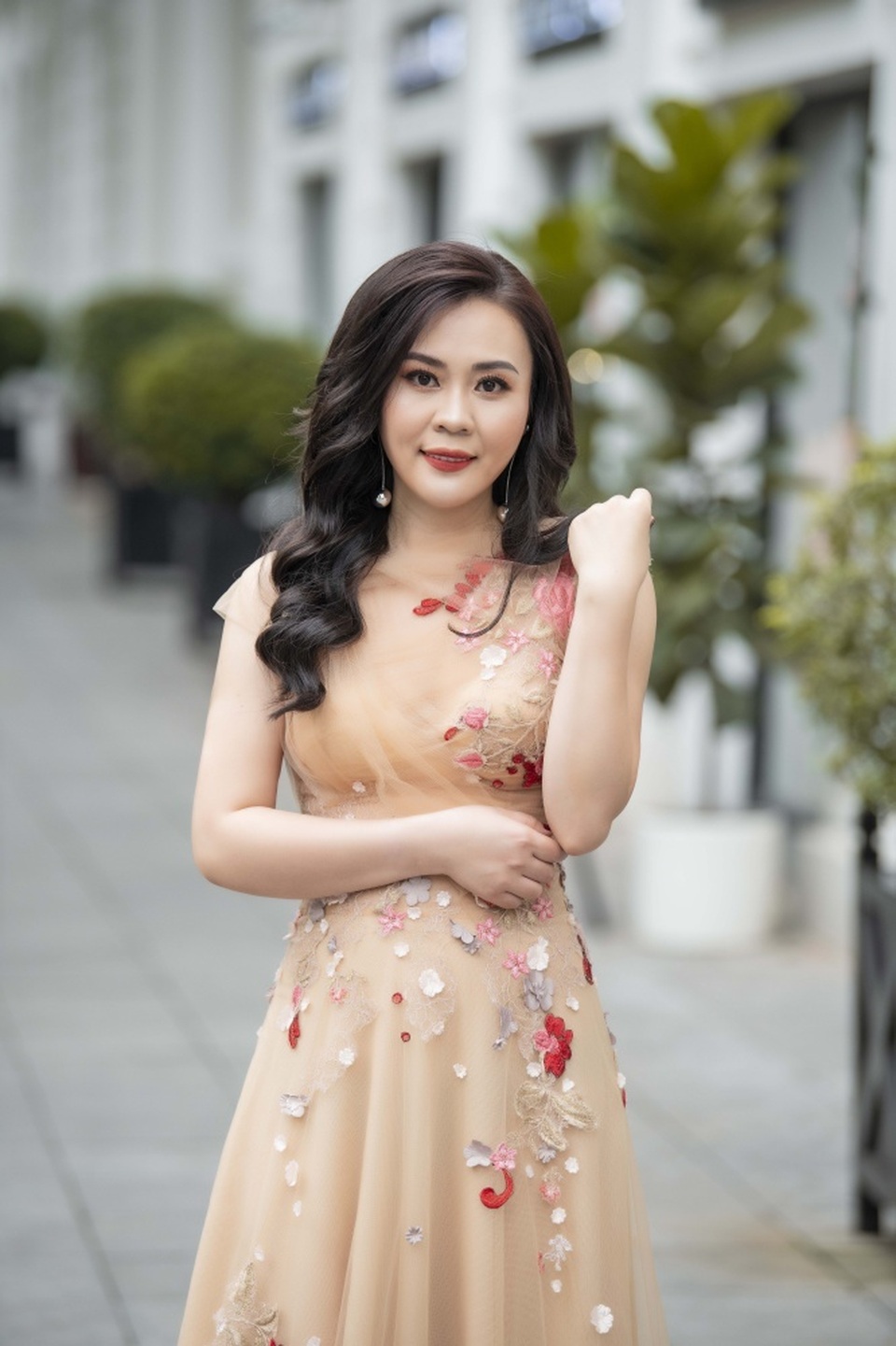 Diễn viên Phan Kim Oanh “Về nhà đi con” khoe nhan sắc rạng rỡ - 1 Diễn viên Phan Kim Oanh “Về nhà đi con” khoe nhan sắc rạng rỡ - 1