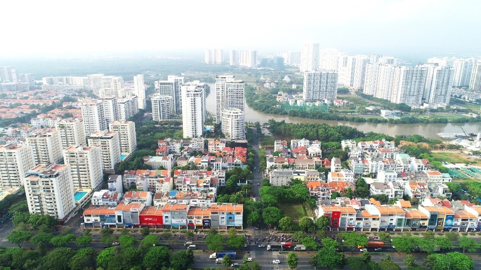 Khan hiếm nguồn cung, bất động sản Nam Sài Gòn thiết lập mặt bằng giá mới - 1 Khan hiếm nguồn cung, bất động sản Nam Sài Gòn thiết lập mặt bằng giá mới - 1