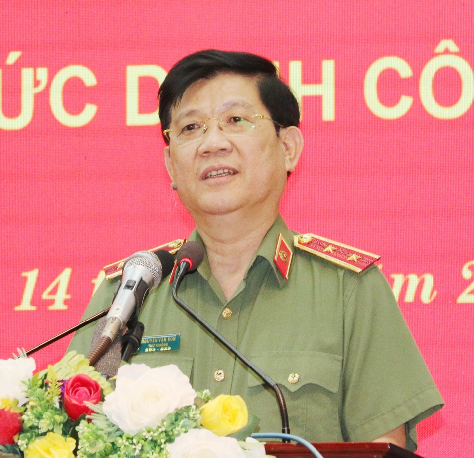 Thứ trưởng Bộ Công an: Về cơ sở, công an chính quy phải là “con em thực sự của dân”! - 1 Thứ trưởng Bộ Công an: Về cơ sở, công an chính quy phải là “con em thực sự của dân”! - 1