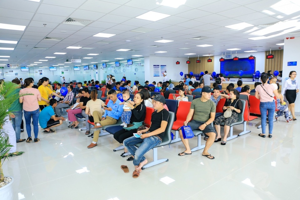 Khai trương Trung tâm tiêm chủng lớn nhất nước, giải nhiệt cơn khát vắc xin dịch vụ - 3 Khai trương Trung tâm tiêm chủng lớn nhất nước, giải nhiệt cơn khát vắc xin dịch vụ - 3