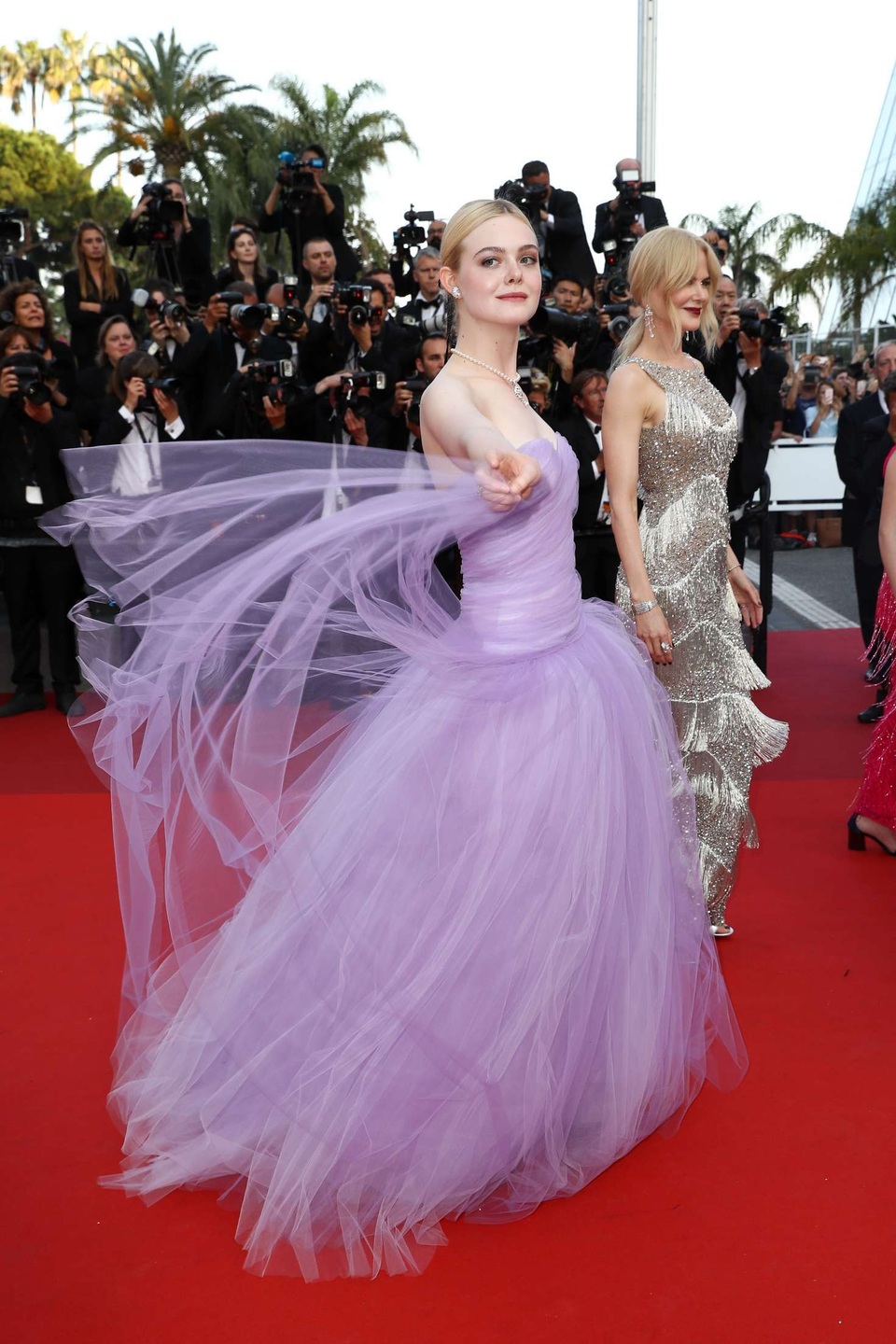 Tài sắc của “nàng thơ” 21 tuổi được ví như “nữ thần sắc đẹp” ở Cannes - 6 Tài sắc của “nàng thơ” 21 tuổi được ví như “nữ thần sắc đẹp” ở Cannes - 6