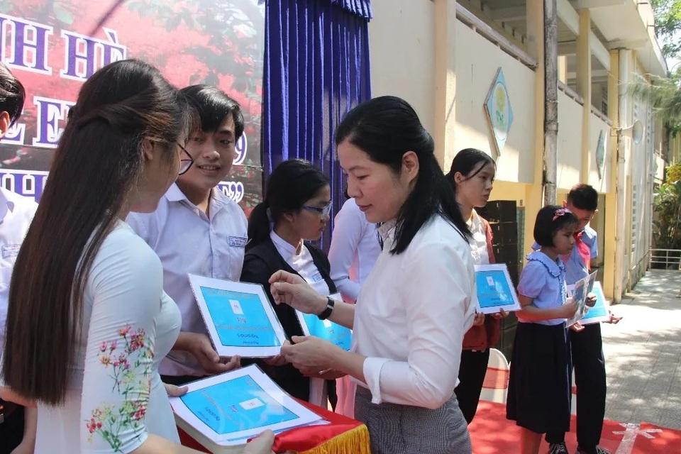 Đà Nẵng: Phát động chương trình hè 2019, trao giải thưởng “9999 Tết” - 1 Đà Nẵng: Phát động chương trình hè 2019, trao giải thưởng “9999 Tết” - 1