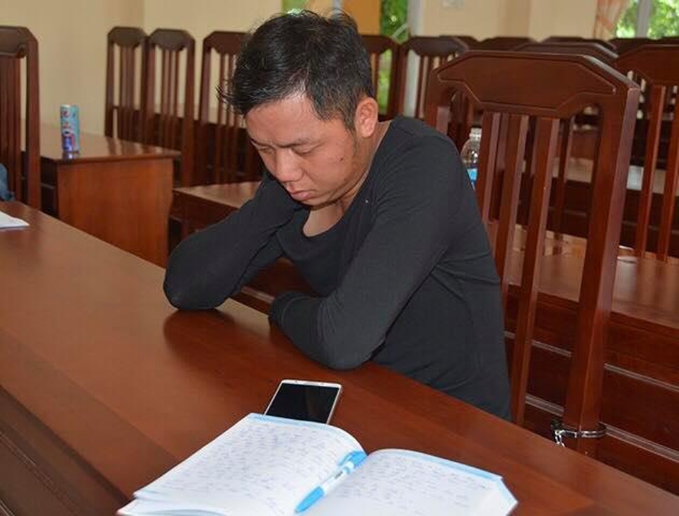 Khởi tố bị can vụ giết vợ, đốt xác phi tang xác trong thùng phuy - 1 Khởi tố bị can vụ giết vợ, đốt xác phi tang xác trong thùng phuy - 1