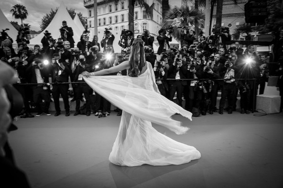 Alessandra Ambrosio trẻ đẹp và quyến rũ trên thảm đỏ Cannes - 11 Alessandra Ambrosio trẻ đẹp và quyến rũ trên thảm đỏ Cannes - 11