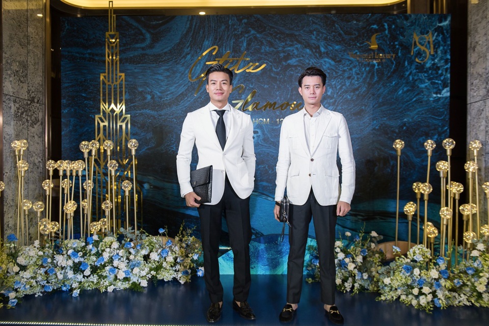 Đêm thượng lưu đầu tiên tại “đỉnh cao mới” của Sài Gòn - 2 Đêm thượng lưu đầu tiên tại “đỉnh cao mới” của Sài Gòn - 2