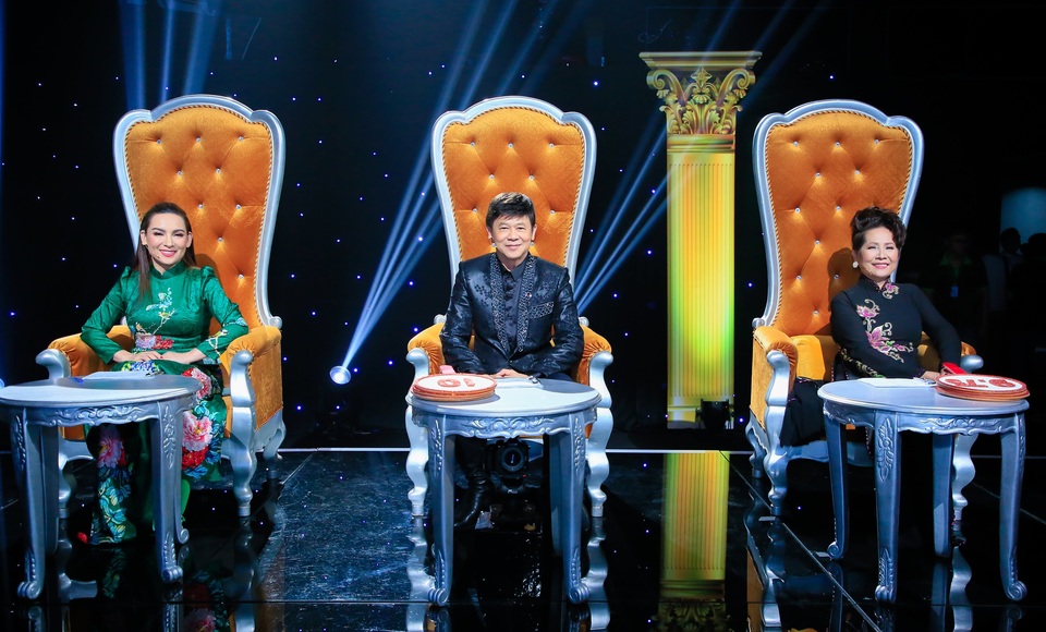 Vì sao Phi Nhung từng thề không nhìn mặt danh ca Phương Dung? - 1 Vì sao Phi Nhung từng thề không nhìn mặt danh ca Phương Dung? - 1