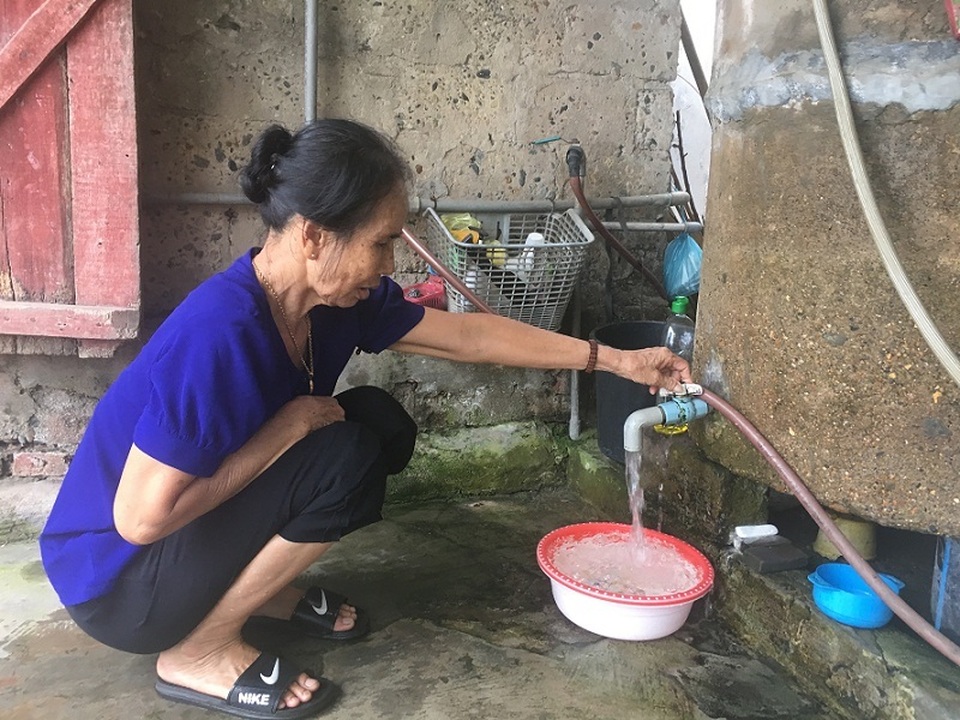 Hãi hùng sinh vật nghi là đỉa ngoe nguẩy trong nước máy tại Quảng Bình - 2 Hãi hùng sinh vật nghi là đỉa ngoe nguẩy trong nước máy tại Quảng Bình - 2