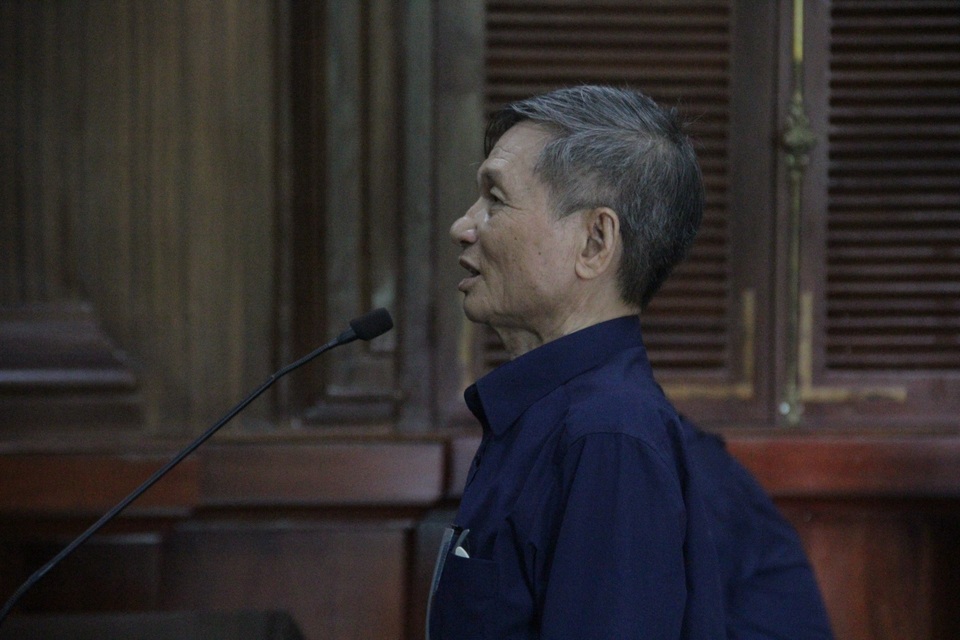 “Tiếp tay” siêu lừa, hàng loạt cán bộ Sở Tài nguyên và môi trường thoát tội - 1 “Tiếp tay” siêu lừa, hàng loạt cán bộ Sở Tài nguyên và môi trường thoát tội - 1