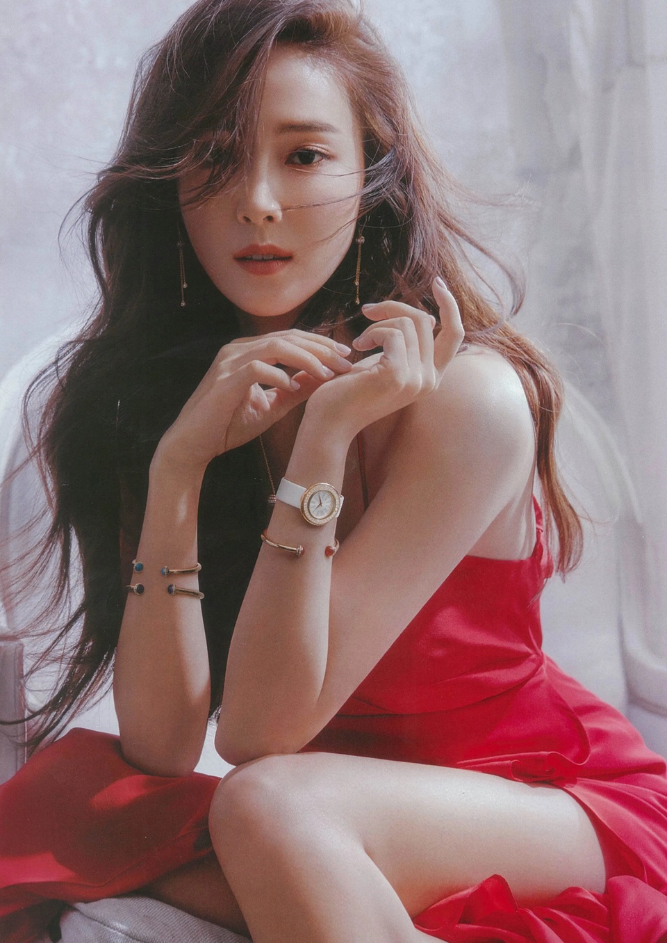 Jessica Jung diện váy cồng kềnh, suýt ngã trên thảm đỏ - 22 Jessica Jung diện váy cồng kềnh, suýt ngã trên thảm đỏ - 22