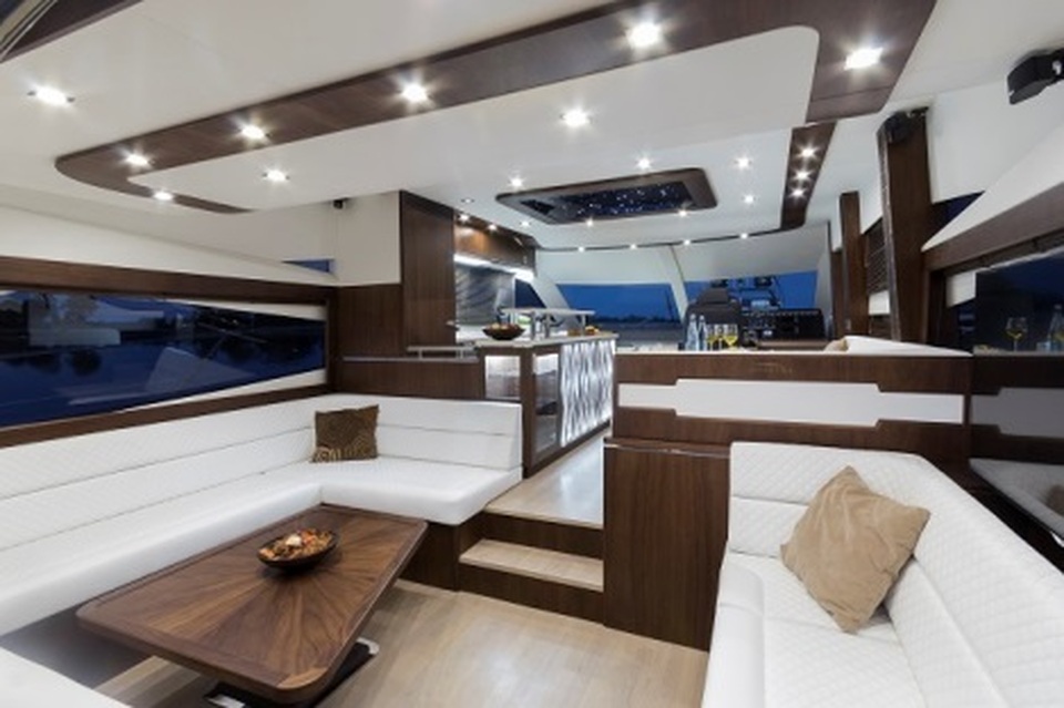 Khám phá “tuyệt đỉnh” non nước Hạ Long bằng du thuyền triệu đô FLC Albatross - 3 Khám phá “tuyệt đỉnh” non nước Hạ Long bằng du thuyền triệu đô FLC Albatross - 3