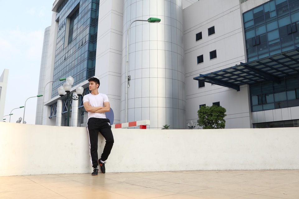 Gặp soái ca văn võ song toàn vừa trở thành Nam vương ĐH Kinh tế quốc dân - 4 Gặp soái ca văn võ song toàn vừa trở thành Nam vương ĐH Kinh tế quốc dân - 4