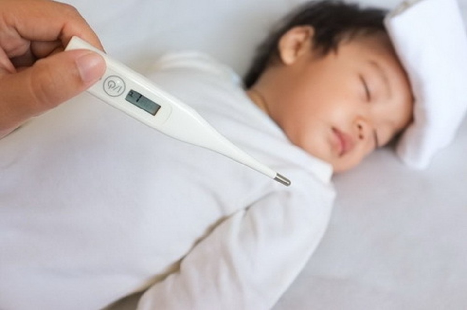 Đối phó đúng cách khi bị sốt - 1 Đối phó đúng cách khi bị sốt - 1