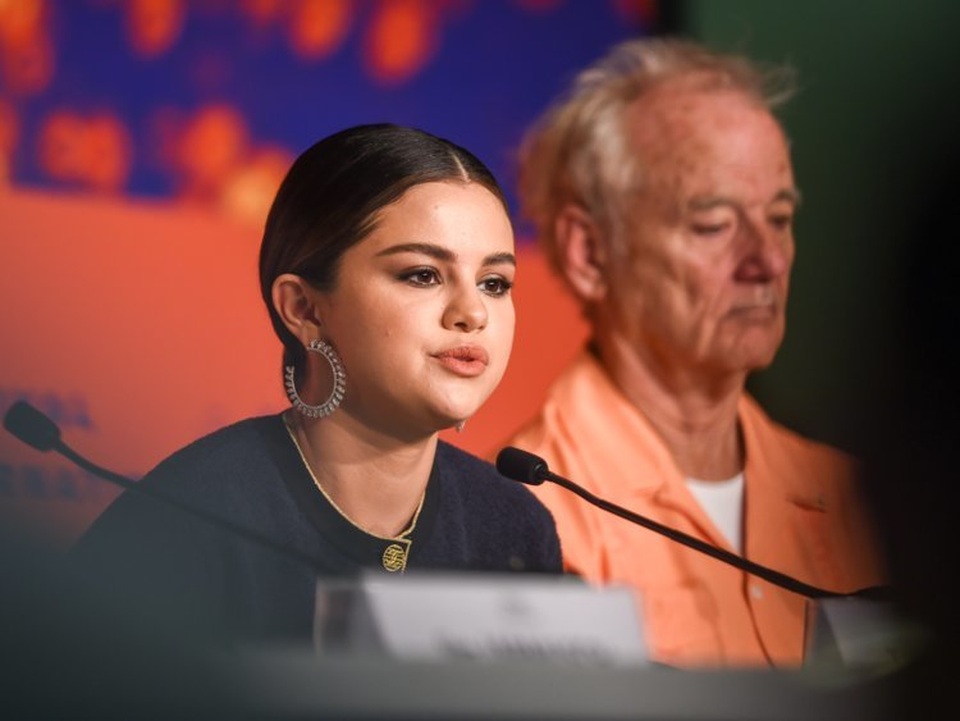 Cô gái tự sát sau “thăm dò ý kiến” trên mạng xã hội: Sự lạnh lùng vô cảm tàn nhẫn - 2 Cô gái tự sát sau “thăm dò ý kiến” trên mạng xã hội: Sự lạnh lùng vô cảm tàn nhẫn - 2