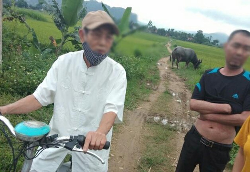 Khởi tố bị can vụ ông già gần 80 tuổi dâm ô bé gái 9 tuổi - 1 Khởi tố bị can vụ ông già gần 80 tuổi dâm ô bé gái 9 tuổi - 1