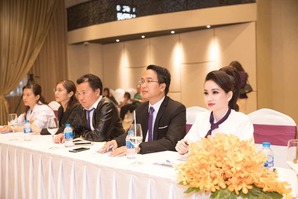 Đại hội Doanh nhân – Tái định nghĩa kinh doanh online cùng mỹ phẩm Huyền Cò - 4