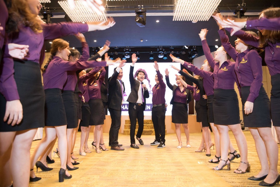 Đại hội Doanh nhân – Tái định nghĩa kinh doanh online cùng mỹ phẩm Huyền Cò - 9