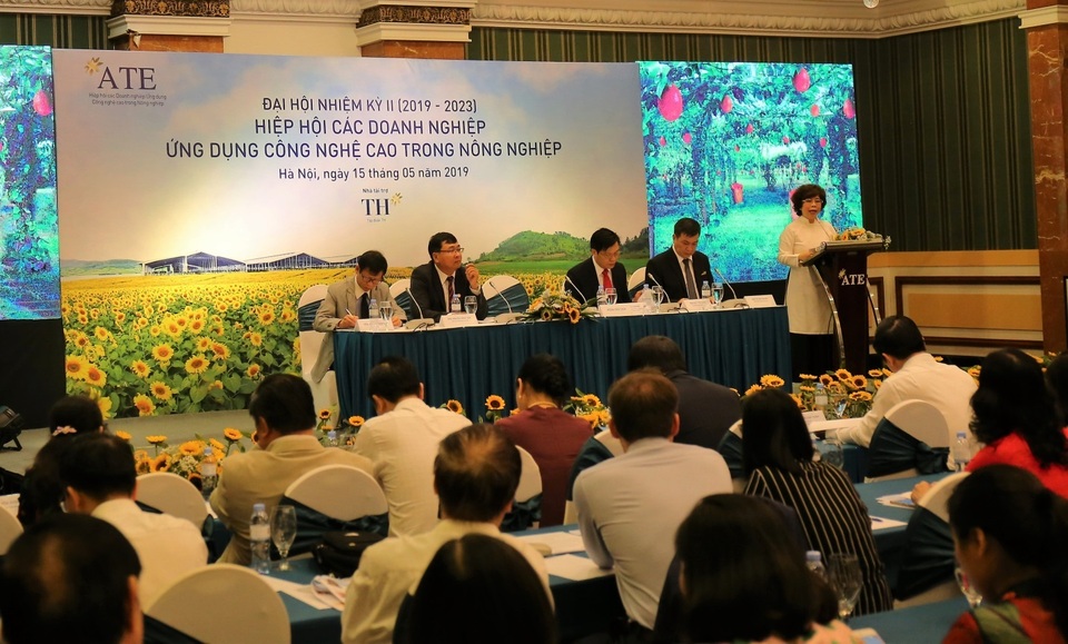 Làm thế nào để trao cho người nông dân chiếc “chìa khóa vàng” trong nông nghiệp? - 1 Làm thế nào để trao cho người nông dân chiếc “chìa khóa vàng” trong nông nghiệp? - 1