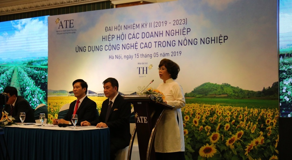 Làm thế nào để trao cho người nông dân chiếc “chìa khóa vàng” trong nông nghiệp? - 2 Làm thế nào để trao cho người nông dân chiếc “chìa khóa vàng” trong nông nghiệp? - 2