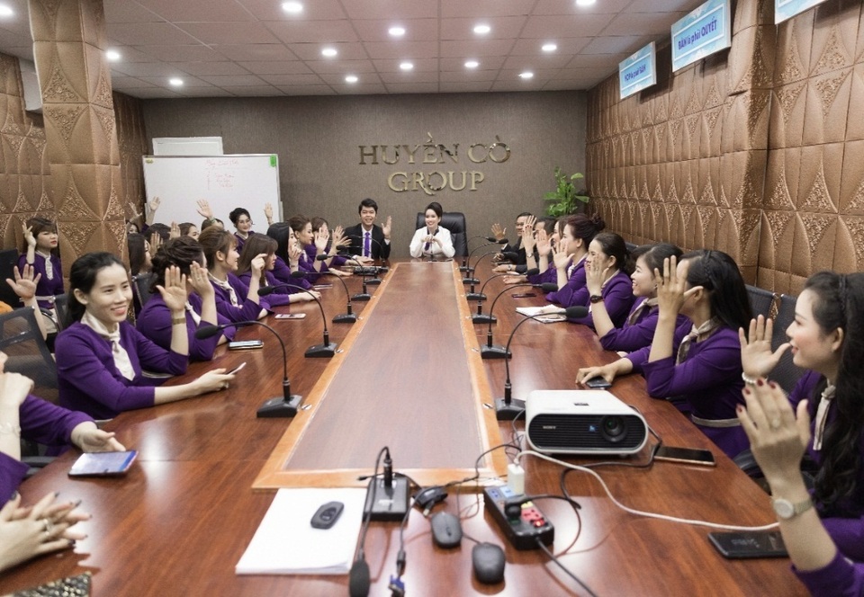 Doanh nhân Huyền Cò: “Từ phân tích đến làm mới thị trường mỹ phẩm Việt Nam bằng chính sách vàng” - 1 Doanh nhân Huyền Cò: “Từ phân tích đến làm mới thị trường mỹ phẩm Việt Nam bằng chính sách vàng” - 1