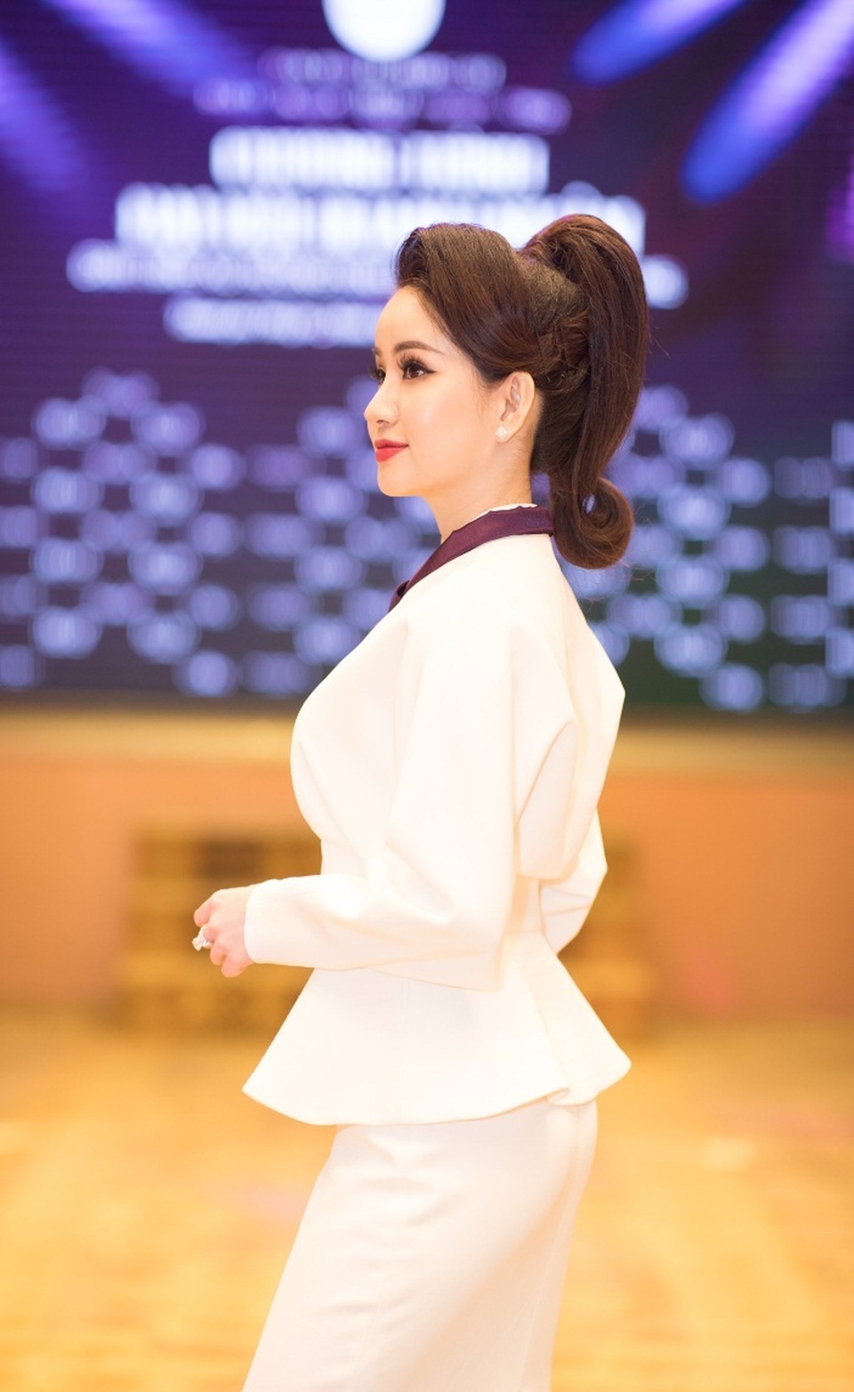 Doanh nhân Huyền Cò: “Từ phân tích đến làm mới thị trường mỹ phẩm Việt Nam bằng chính sách vàng” - 4 Doanh nhân Huyền Cò: “Từ phân tích đến làm mới thị trường mỹ phẩm Việt Nam bằng chính sách vàng” - 4