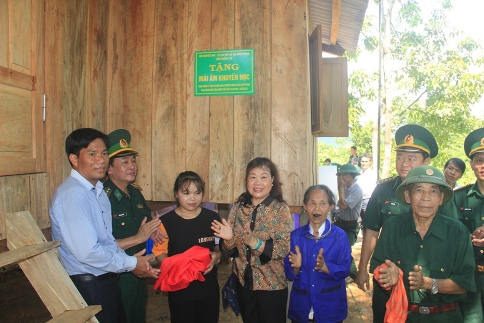 Khánh thành, bàn giao “Mái ấm khuyến học” cho học sinh nghèo vùng biên giới - 2