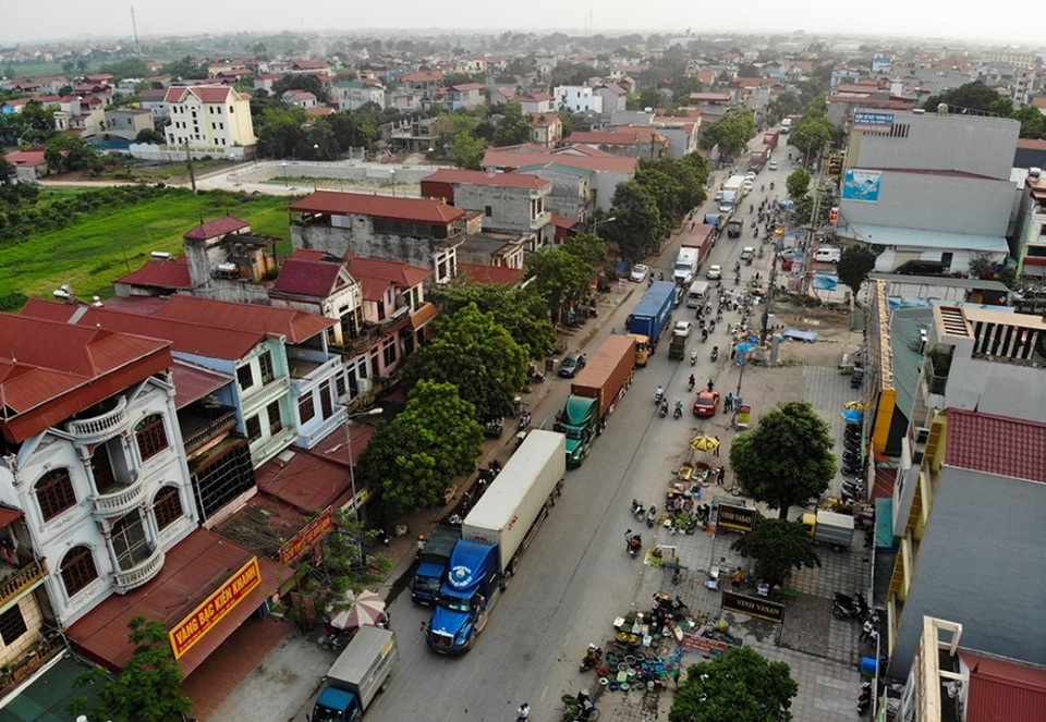 Bắc Ninh: Người dân khổ sở vì hứng chịu xe tải né trạm BOT - 1 Bắc Ninh: Người dân khổ sở vì hứng chịu xe tải né trạm BOT - 1