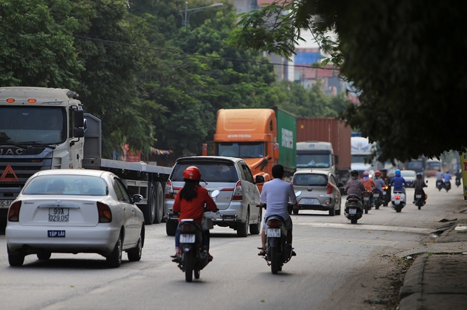 Bắc Ninh: Người dân khổ sở vì hứng chịu xe tải né trạm BOT - 9 Bắc Ninh: Người dân khổ sở vì hứng chịu xe tải né trạm BOT - 9