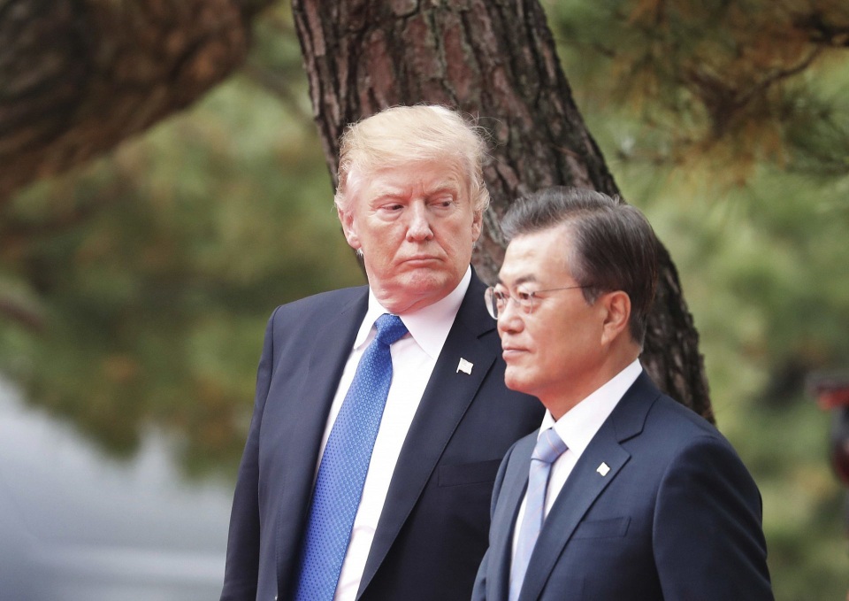 Đàm phán Triều Tiên bế tắc, ông Trump “thân chinh” tới Hàn Quốc - 1 Đàm phán Triều Tiên bế tắc, ông Trump “thân chinh” tới Hàn Quốc - 1