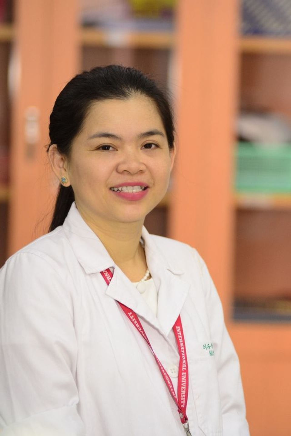 Nữ tiến sĩ dành 10 năm nghiên cứu thành công loại keo làm lành vết thương - 1 Nữ tiến sĩ dành 10 năm nghiên cứu thành công loại keo làm lành vết thương - 1