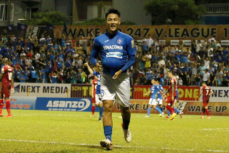 Mạc Hồng Quân ghi bàn, Than Quảng Ninh vẫn thất bại trước TPHCM - 3 Mạc Hồng Quân ghi bàn, Than Quảng Ninh vẫn thất bại trước TPHCM - 3