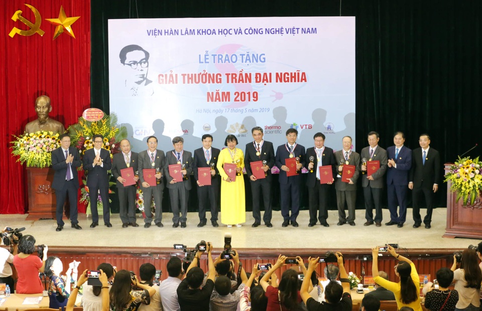 Trao Giải thưởng Trần Đại Nghĩa cho 4 công trình xuất sắc, có tính ứng dụng cao - 1 Trao Giải thưởng Trần Đại Nghĩa cho 4 công trình xuất sắc, có tính ứng dụng cao - 1