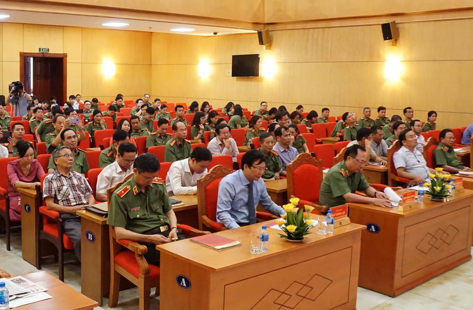 Phát động cuộc thi giải báo chí “Vì An ninh Tổ quốc và bình yên cuộc sống” - 4 Phát động cuộc thi giải báo chí “Vì An ninh Tổ quốc và bình yên cuộc sống” - 4