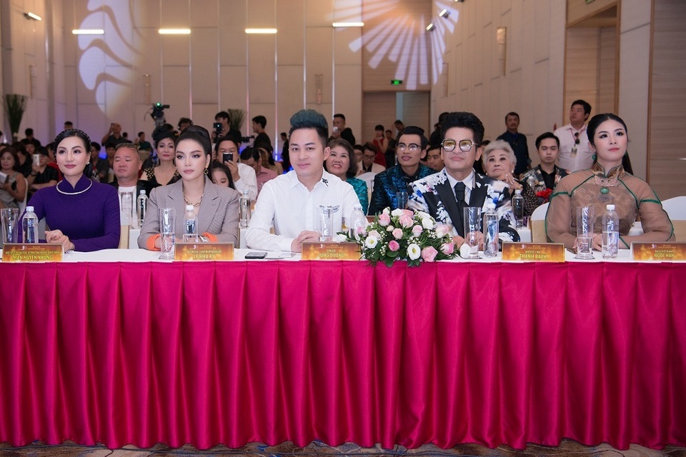 Nhung Tran Media công bố dự án Ms  Mr Asia Business 2019 - 1