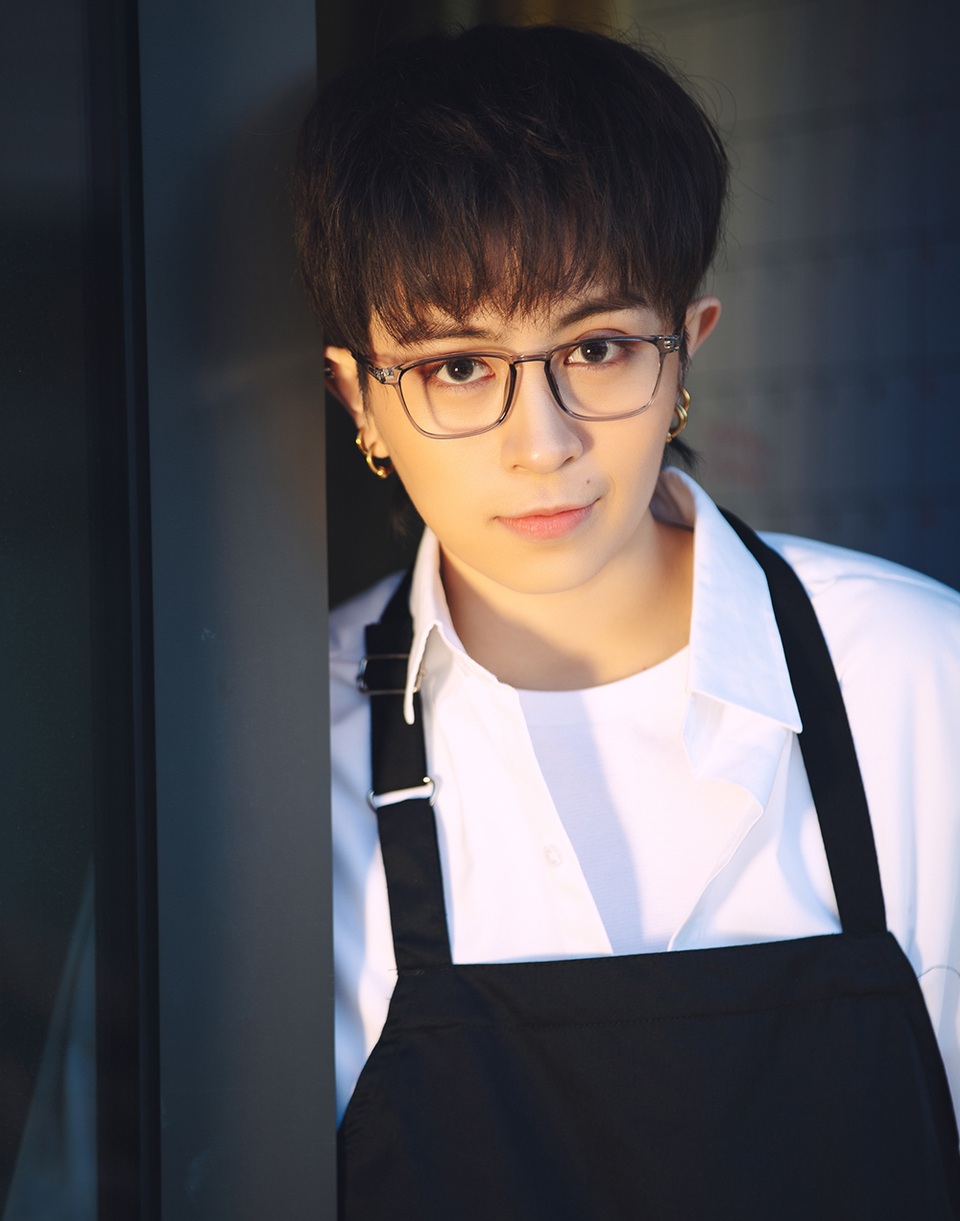 Gil Lê bật khóc khi tiết lộ nhiều năm “đơn độc” hoạt động - 6 Gil Lê bật khóc khi tiết lộ nhiều năm “đơn độc” hoạt động - 6