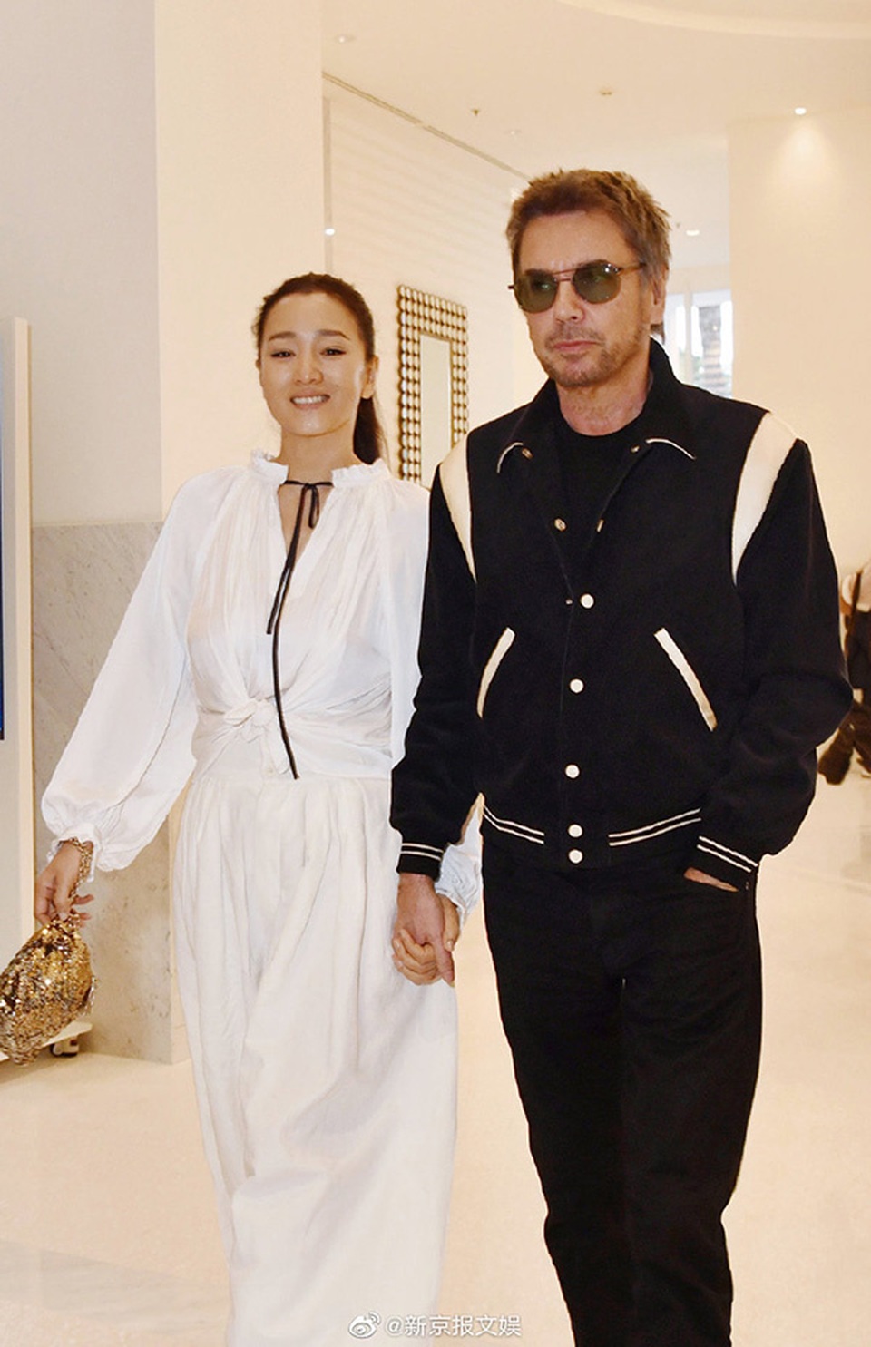 Truyền thông Trung Quốc xôn xao trước thông tin Củng Lợi tái hôn ở tuổi 53 - 2 Truyền thông Trung Quốc xôn xao trước thông tin Củng Lợi tái hôn ở tuổi 53 - 2